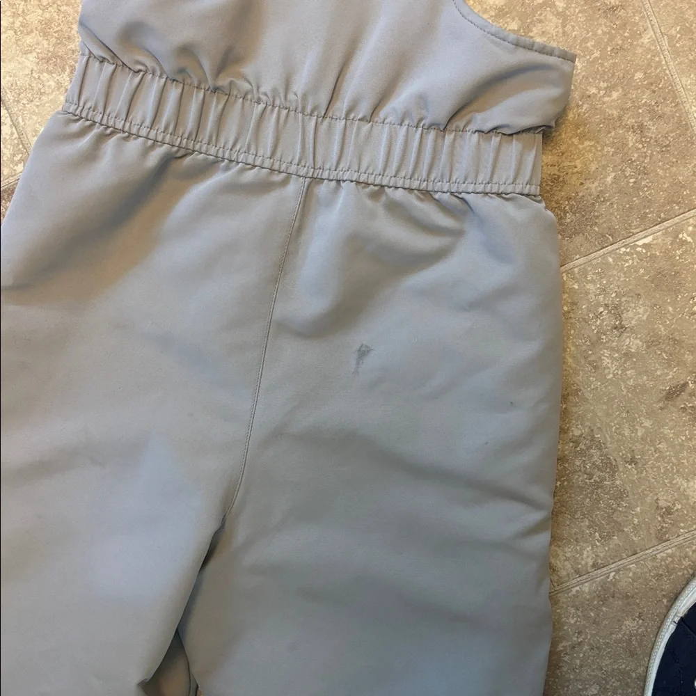 Swiss Tech Light Gray Kids Snow Overalls with Black Straps size 8